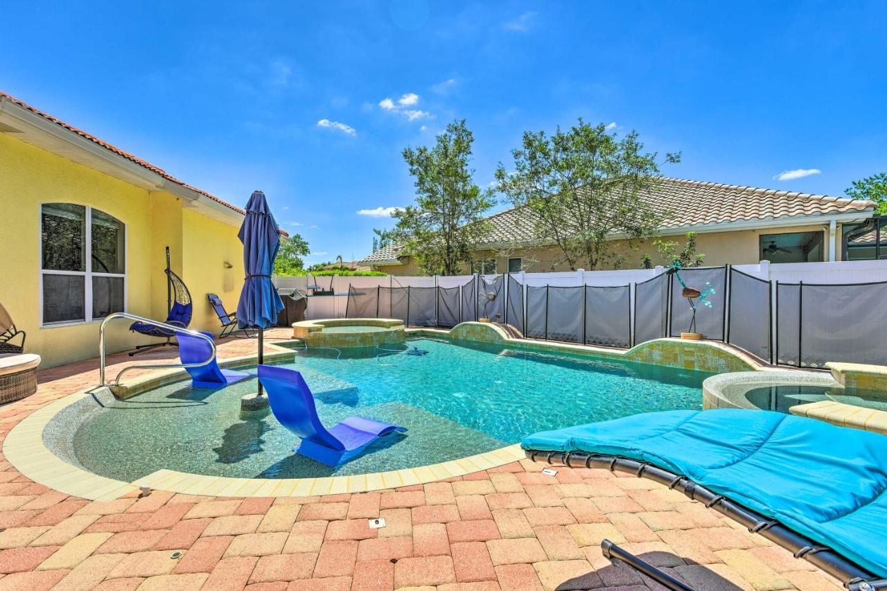 Sun-Soaked Sarasota Oasis With Pool And Hot Tub! Villa Buitenkant foto